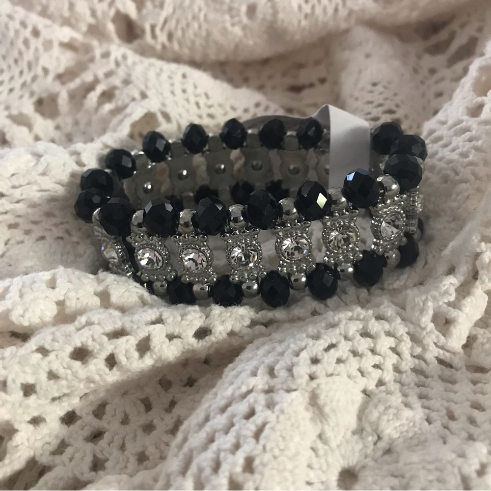 NEW ! Crystal Bracelet - Black & Silver